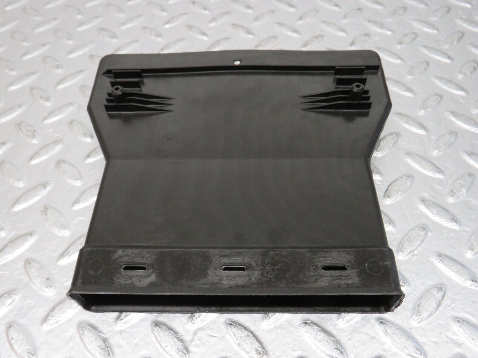 32359 Mercedes-Benz S124 300TE Wagon Ventilation Air Duct Left 1248310546