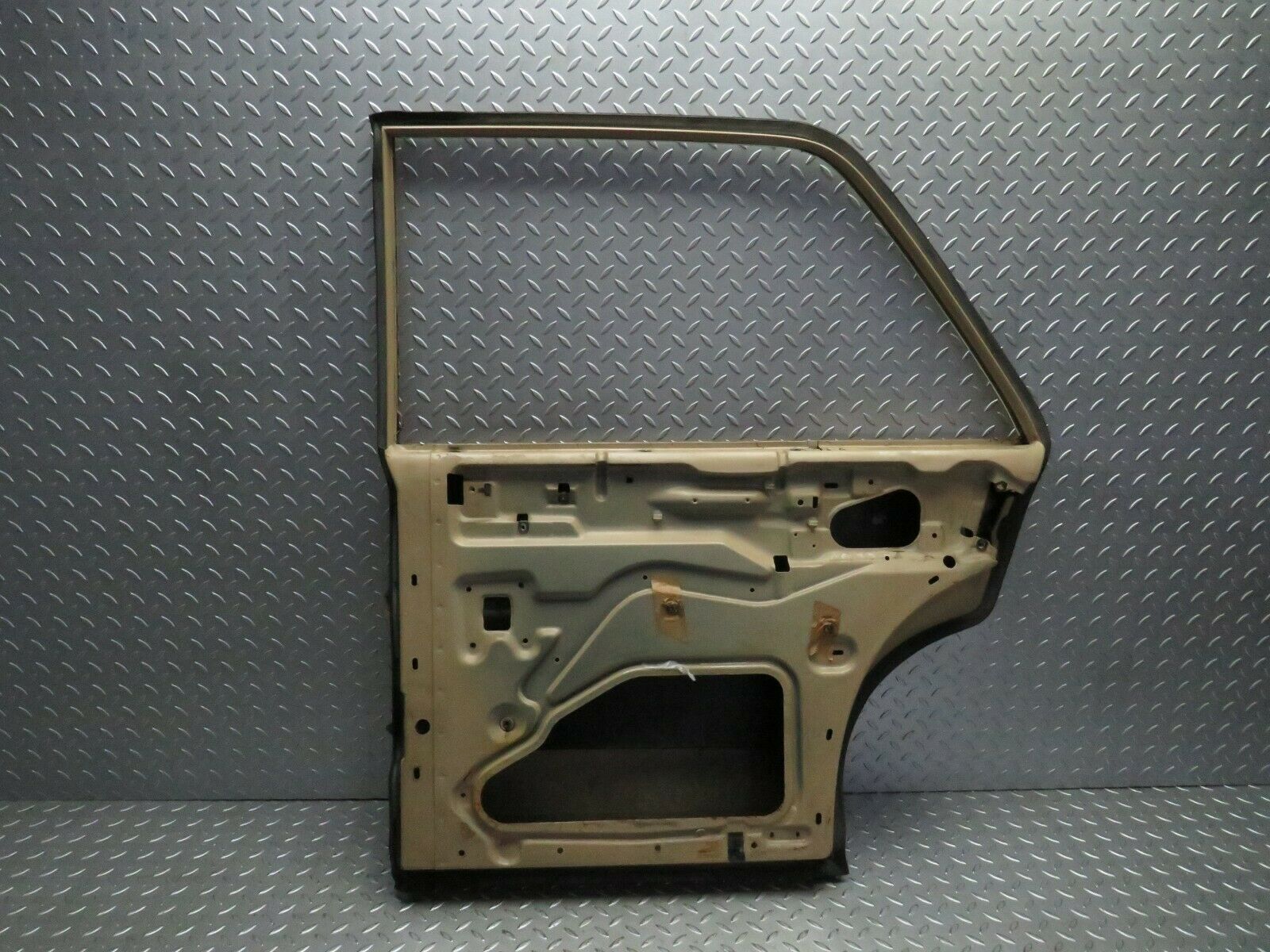 23557 Mercedes-Benz W114 280E Rear Right Door