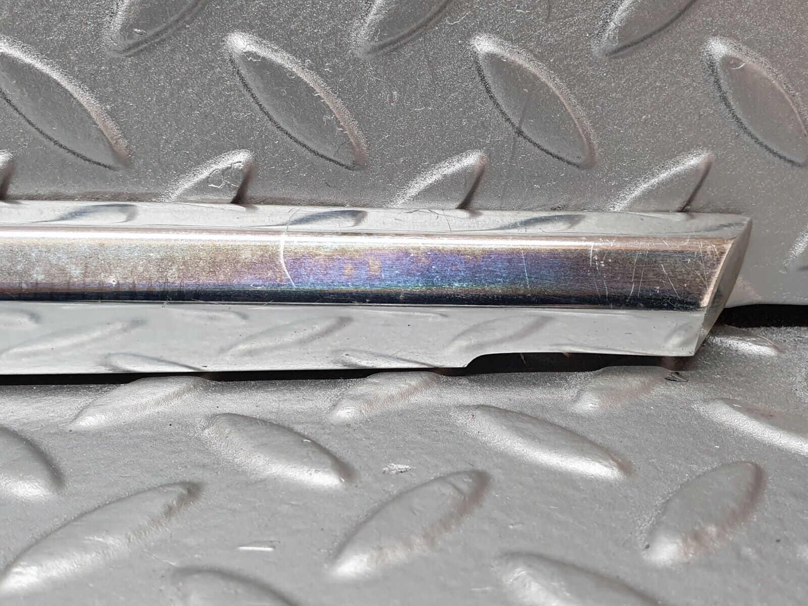 41187 Mercedes-Benz W126 300SE Rear Right Door Chrome Moulding Trim