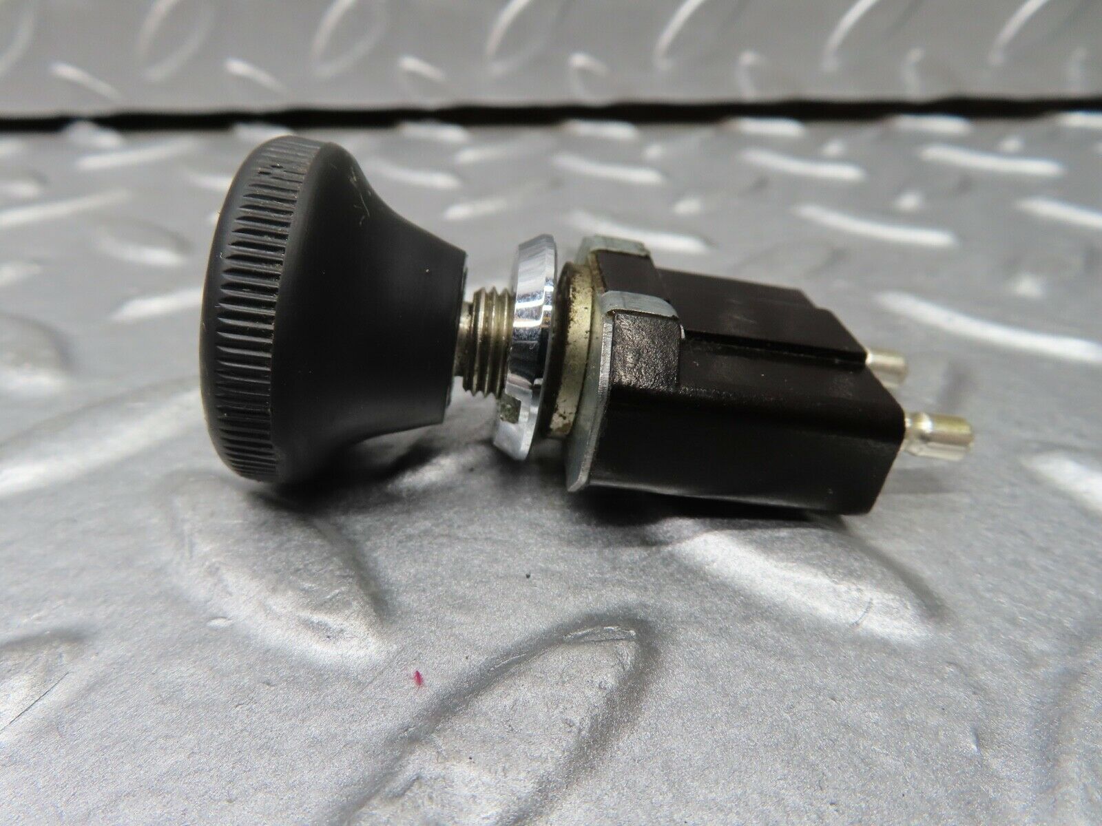 20324 Mercedes-Benz W114 280CE Coupe Rear Dome Light Switch 8578