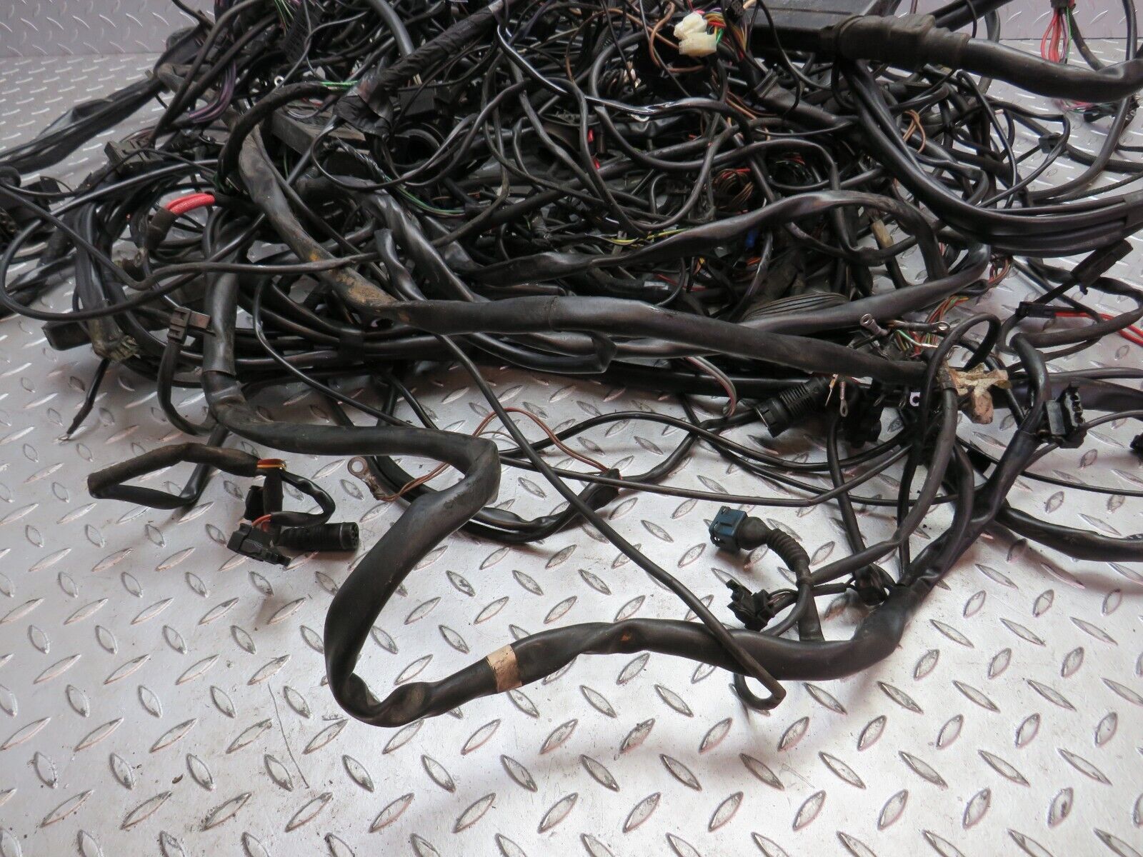 31606 Mercedes-Benz W201 190LE 1.8L Engine Wire Wiring Harness 2015402032 201540263