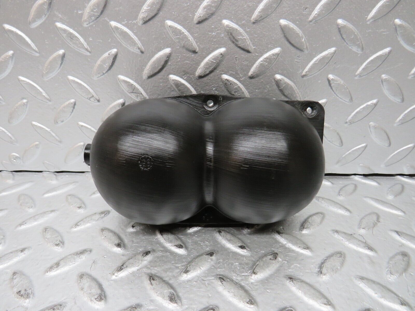 27312 Mercedes-Benz W123 280E Vacuum Reservoir