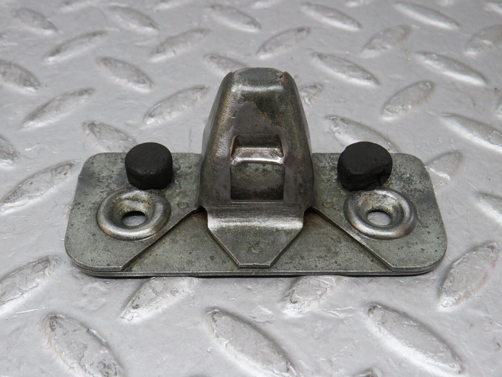 35725 Mercedes-Benz W108 Trunk Lock Latch