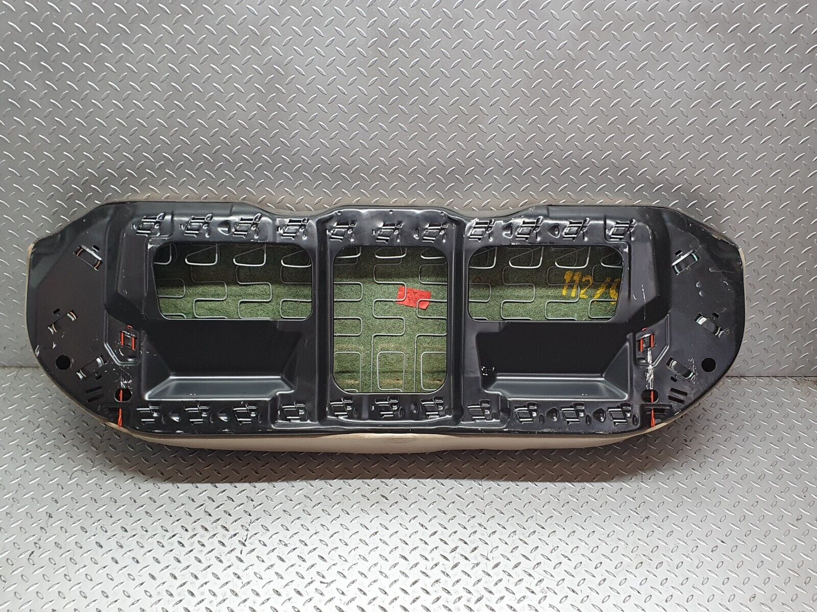 41135 Mercedes-Benz W126 300SE Rear Seat Beige 1269200650