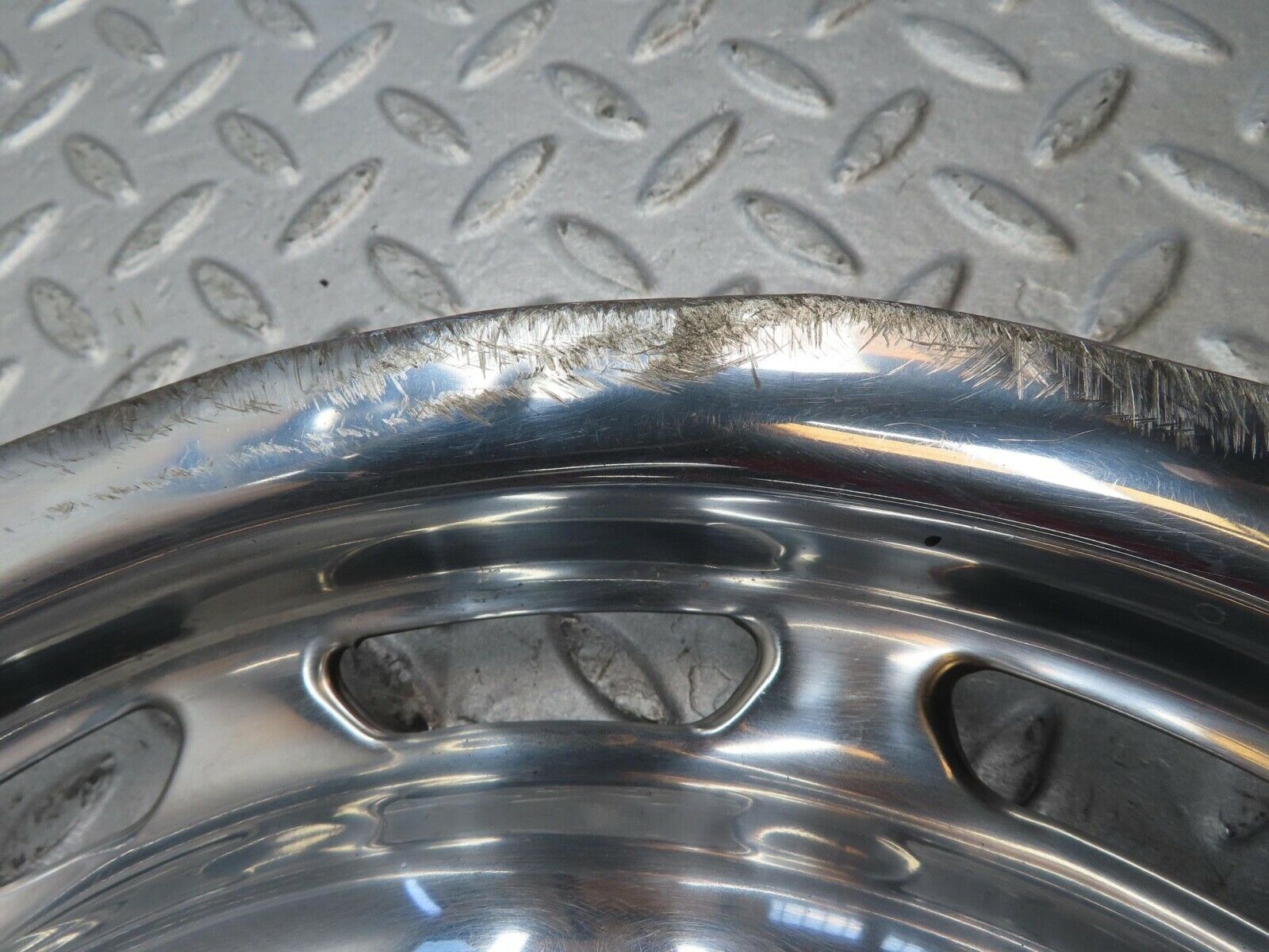 12404 Mercedes-Benz W108 280SE 3.5 Vintage Wheel Trim Hub Cap 14