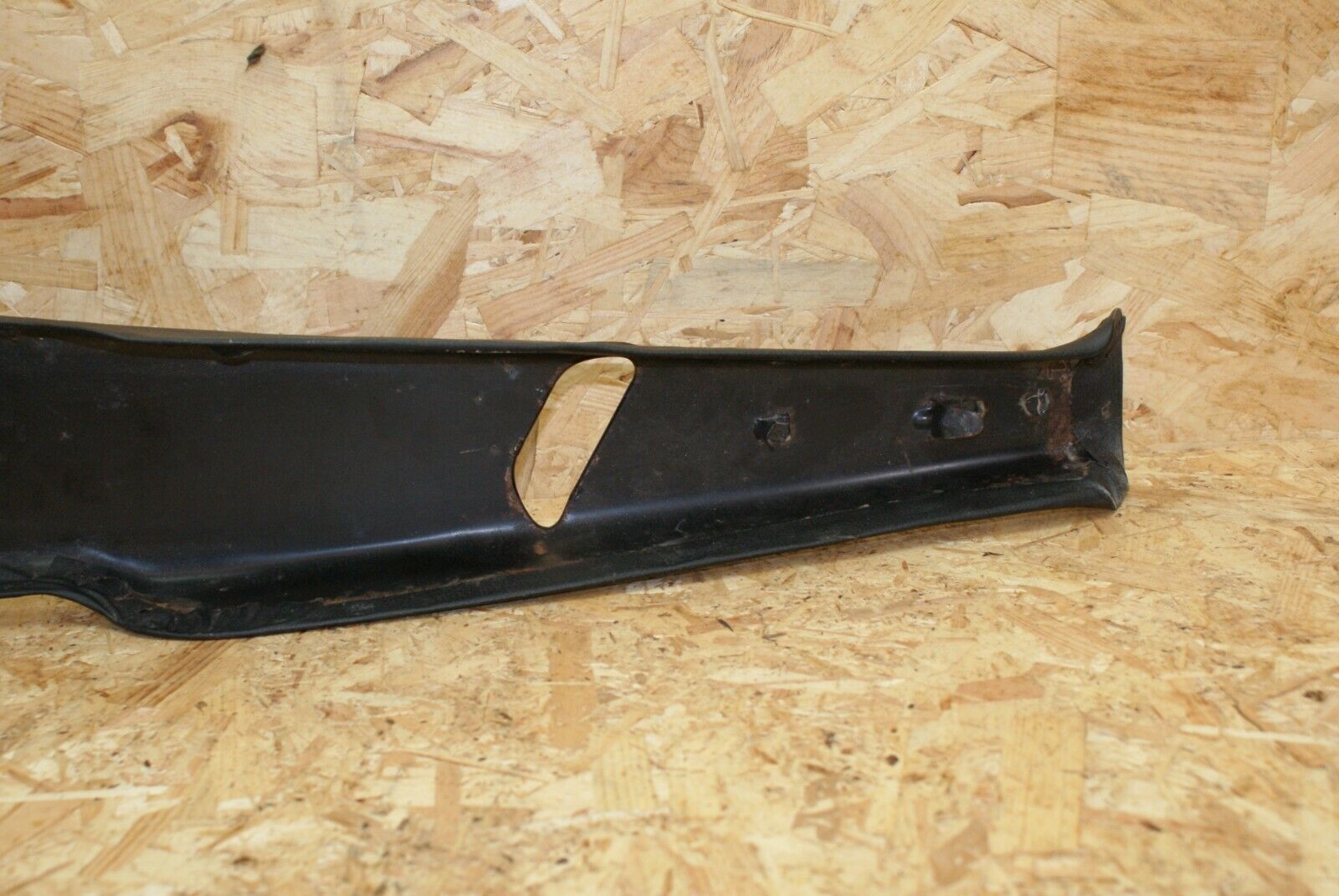 2286 Mercedes-Benz W123 280E B Pillar Trim Panel Right Side Black