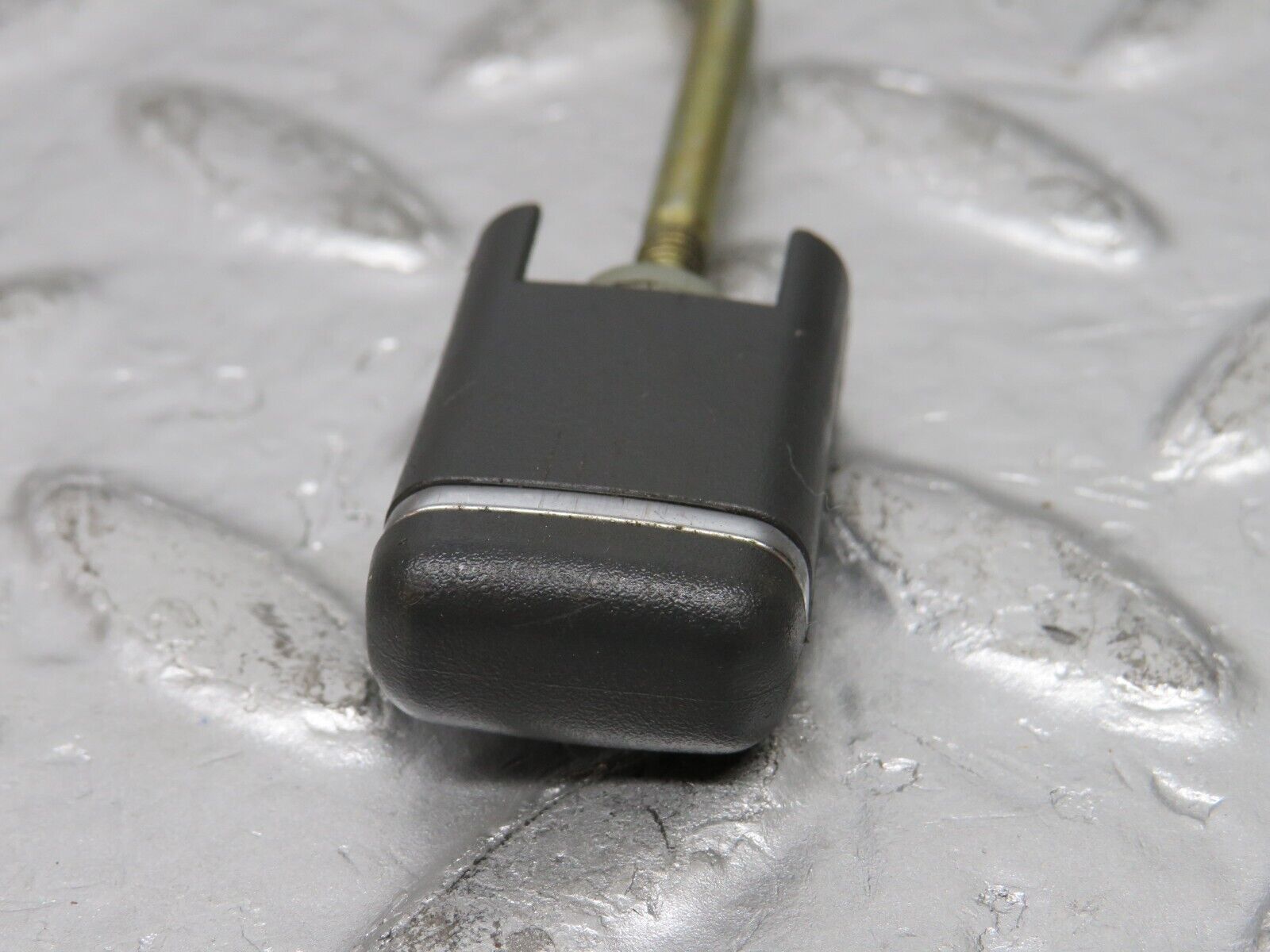 32283 Mercedes-Benz W220 S430 Front Left Door Lock Knob Handle