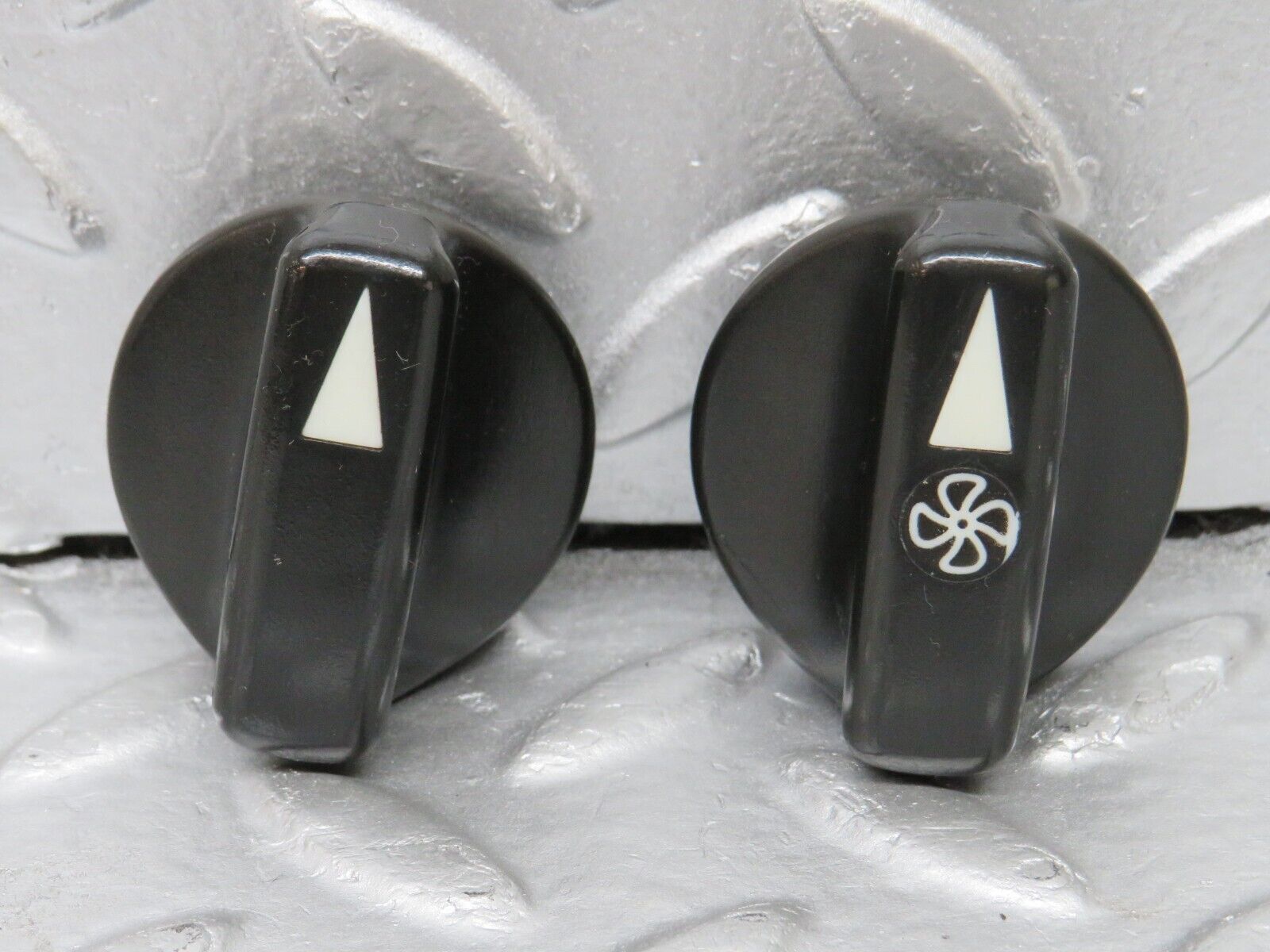 34350 Mercedes-Benz C126 380SEC Coupe Heater Control Knob