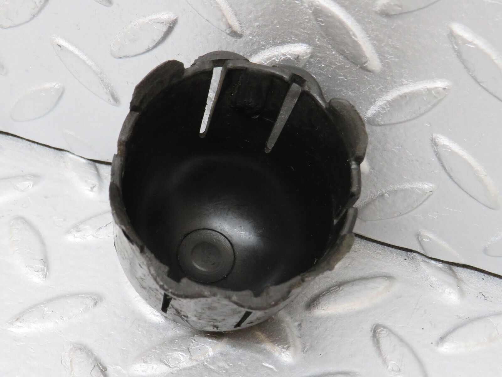 35754 Mercedes-Benz W108 Rear Shock Absorber Top Plastic Cap 2x