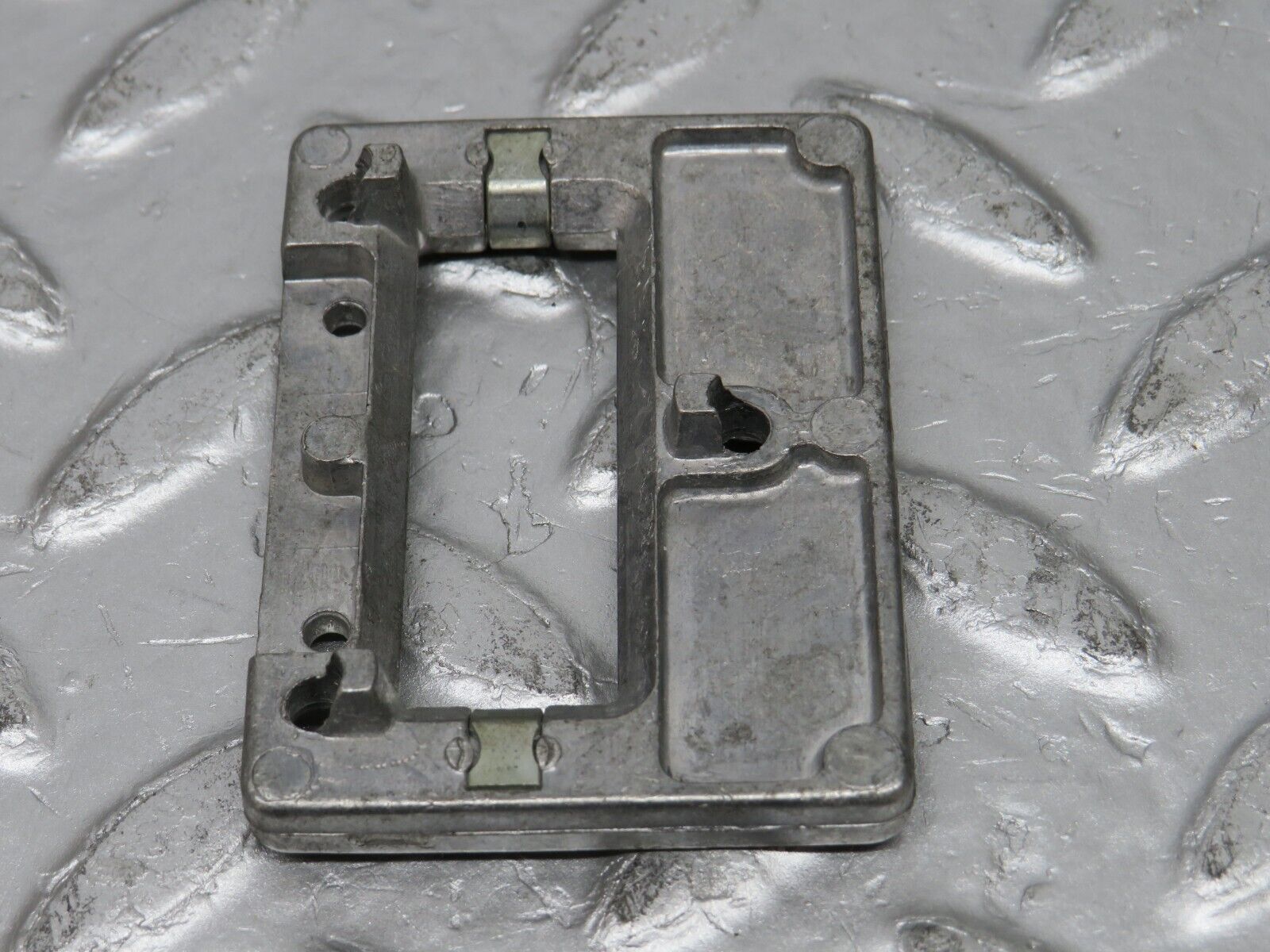 32480 Mercedes-Benz S124 300TE Wagon Rear View Mirror Bracket