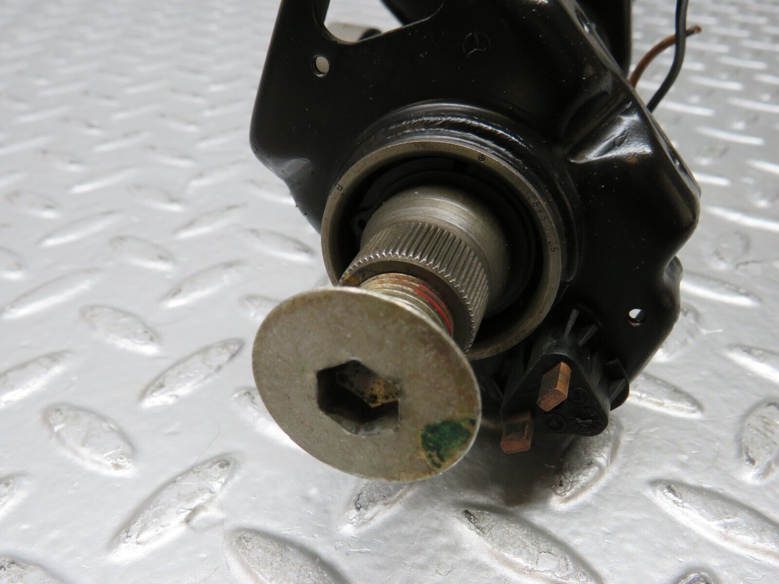 32034 Mercedes-Benz W123 230E Steering Column