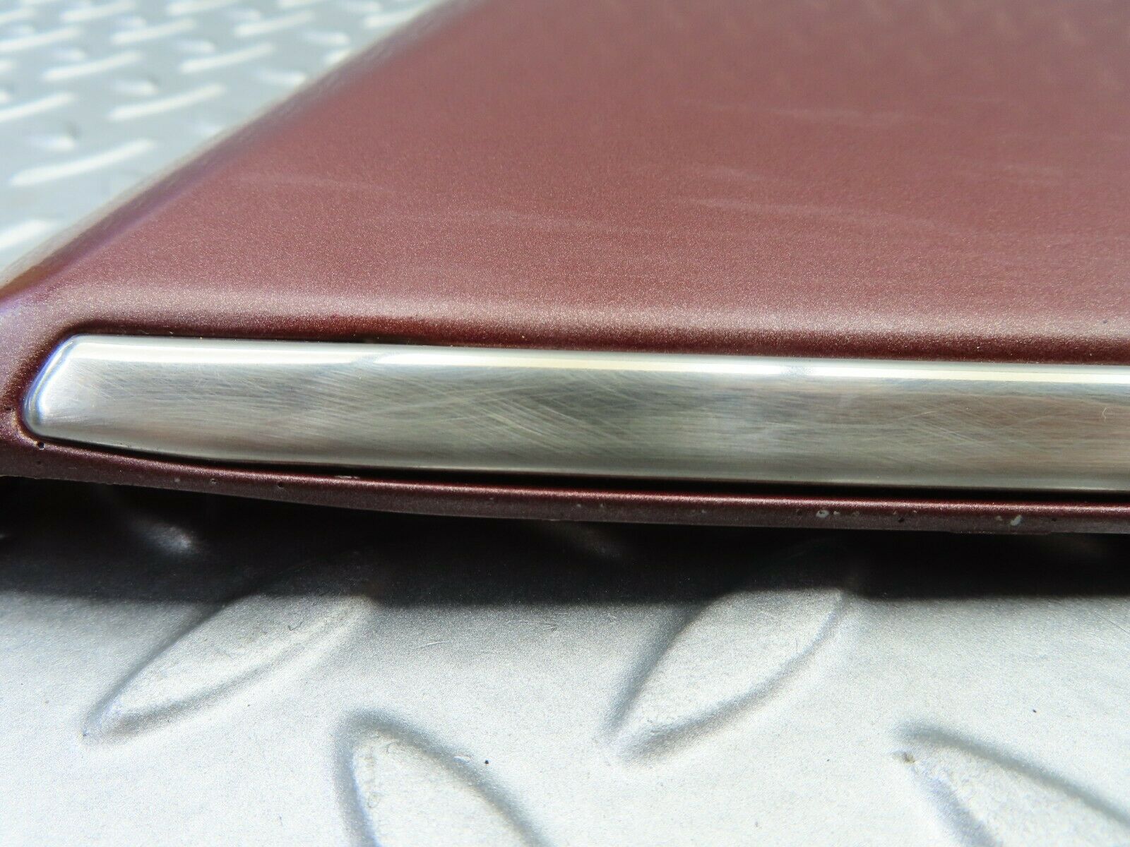 6681 Mercedes-Benz S124 E220 Wagon Front Right Fender Wing Moulding Trim 1246901440