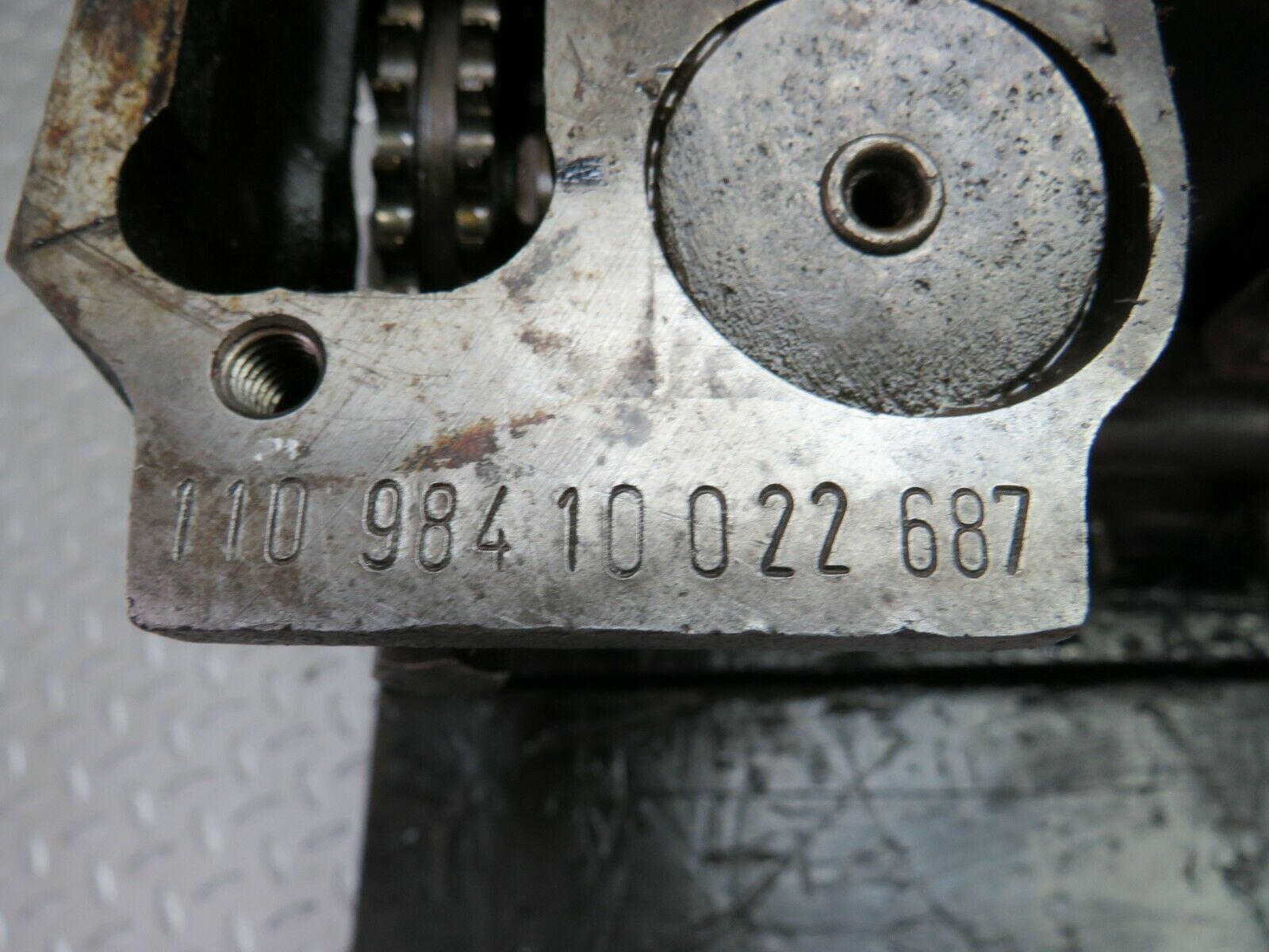 24186 Mercedes-Benz W123 280E Engine Block 1100111101 M110.988