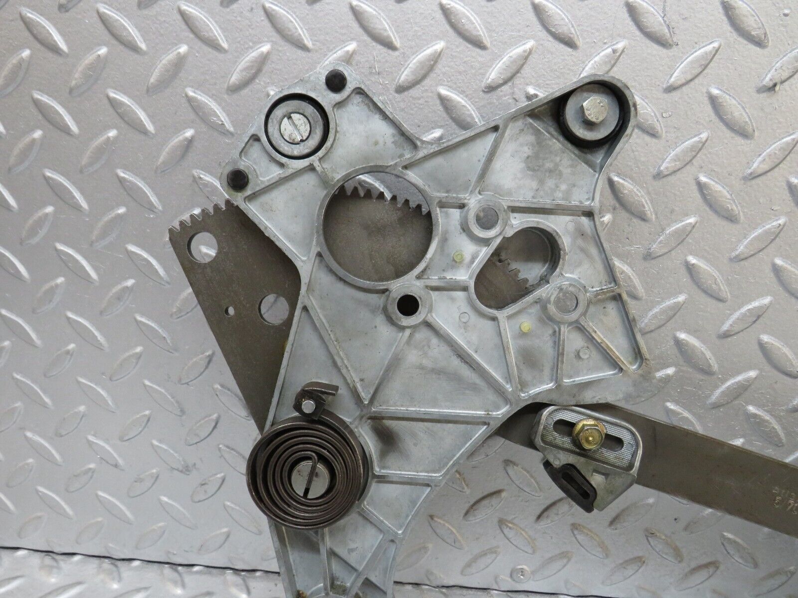 37422 Mercedes-Benz W109 300SEL Rear Right Power Window Regulator