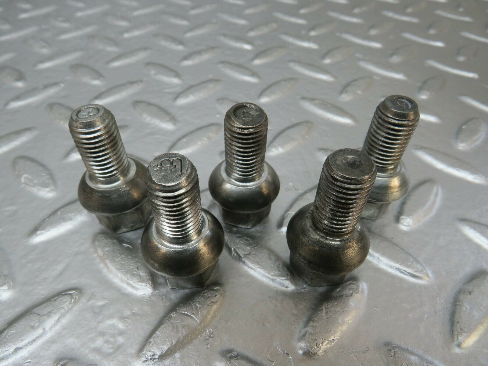 23922 Mercedes-Benz 5x Steel Wheel Lug Bolt M12x1.5