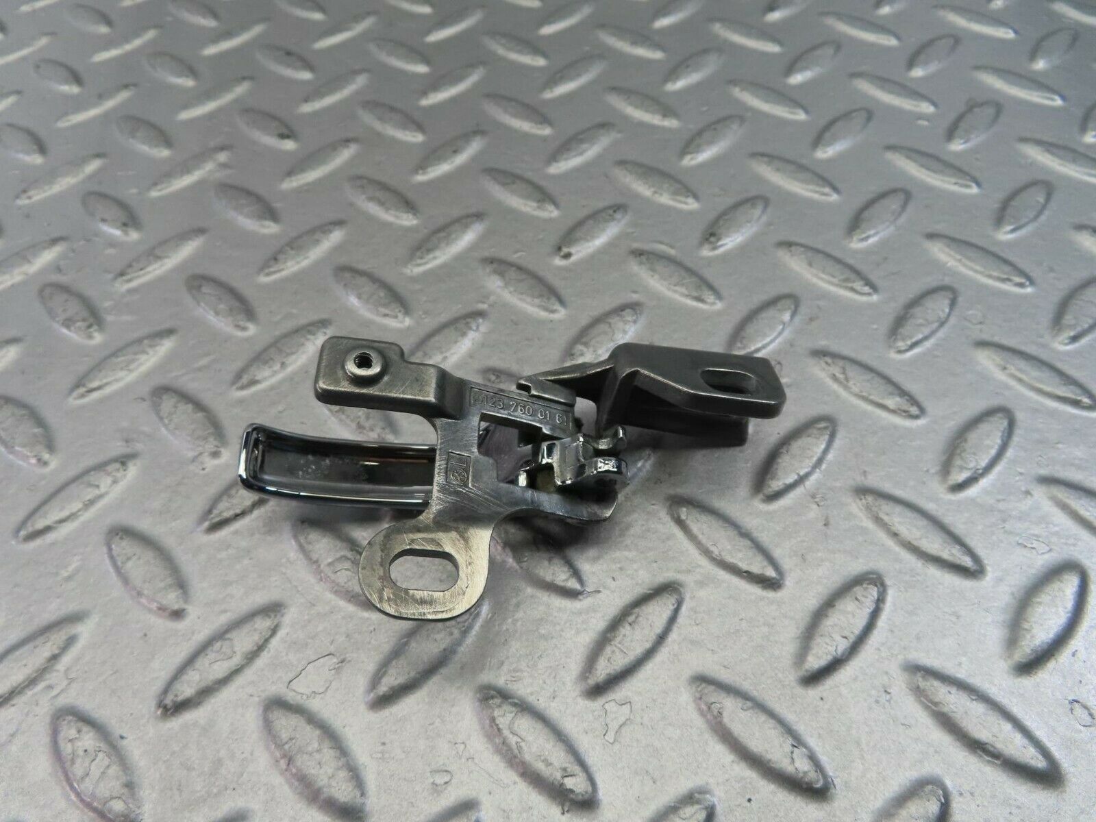 10112 Mercedes-Benz C123 230CE Coupe Left Interior Door Handle 1237600161