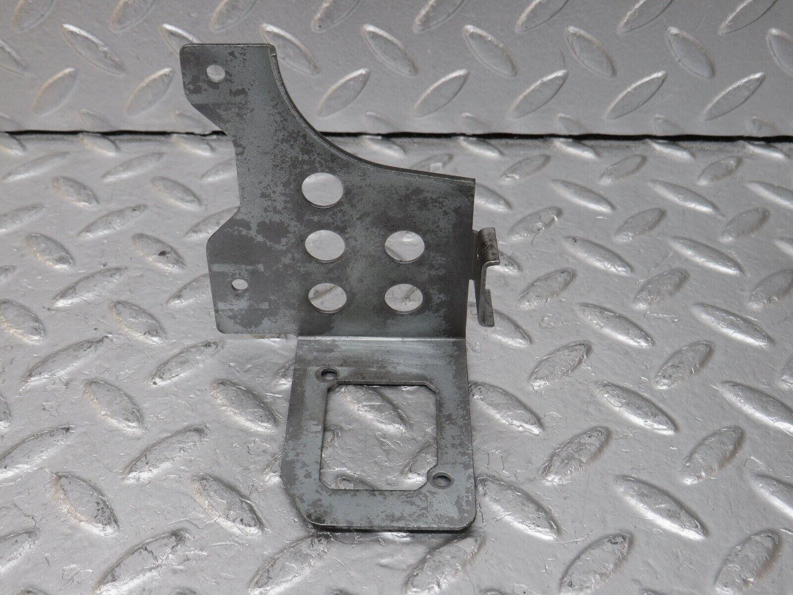 34779 Mercedes-Benz W210 320E Heater Blower Resistor 0008212260