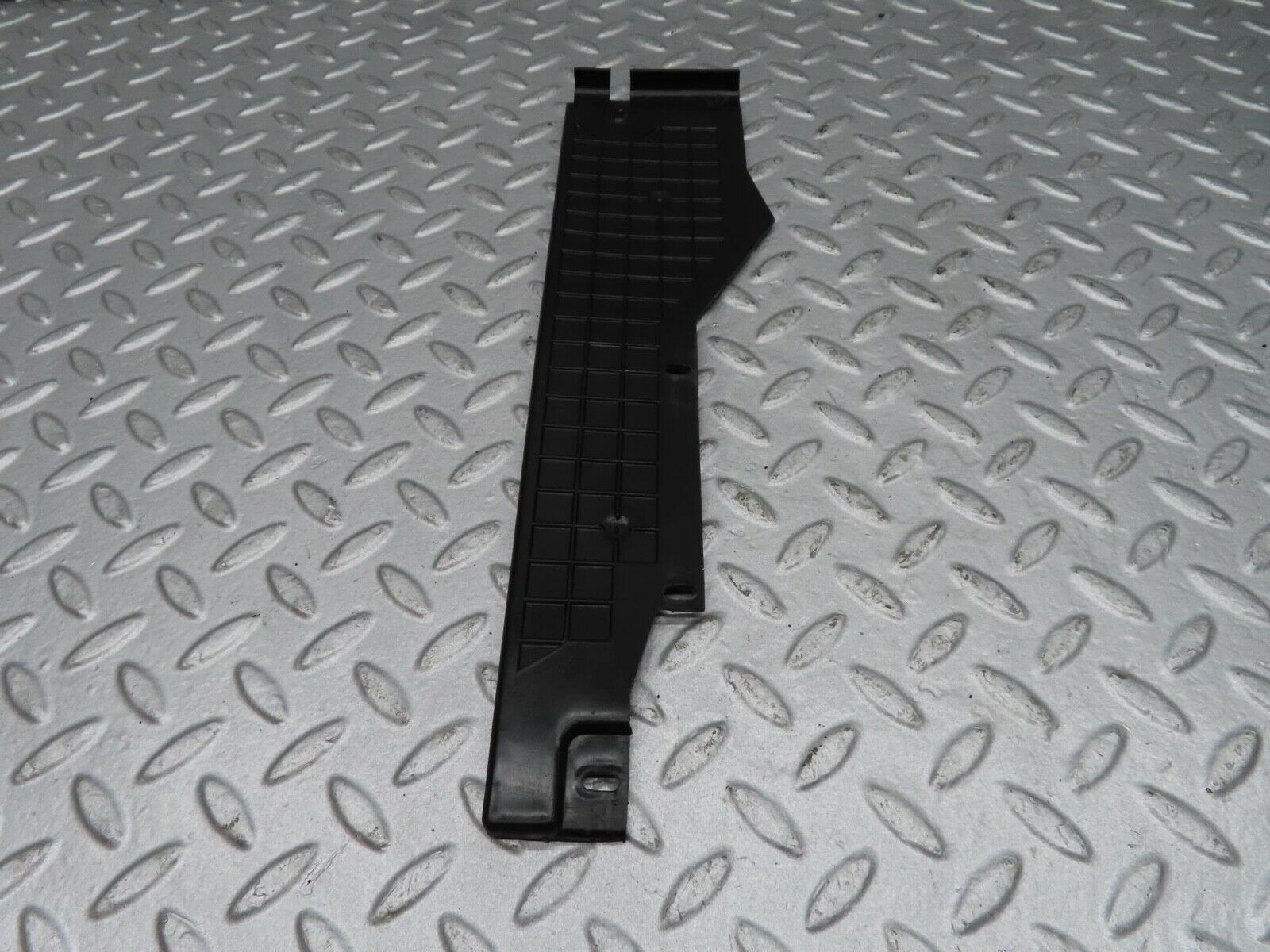 16204 Mercedes-Benz W124 260E Radiator Trim Panel Right Side 1245050888