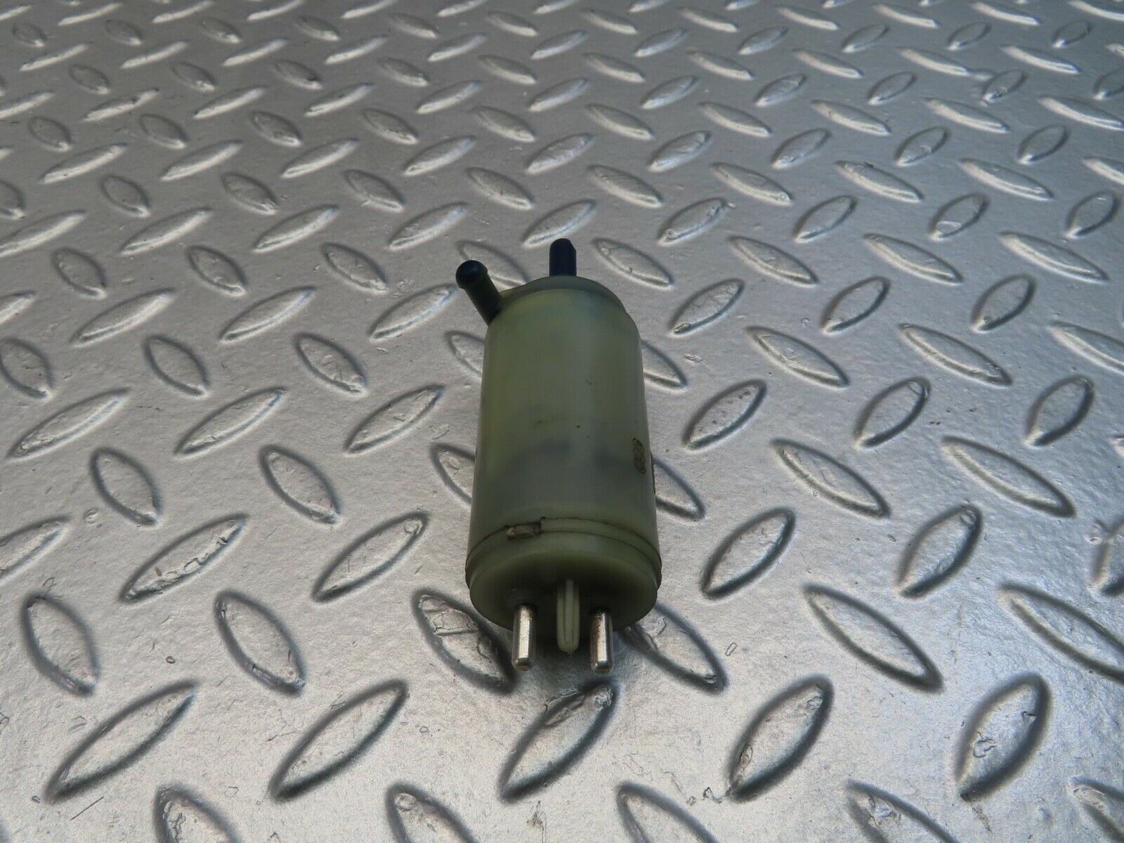 11385 Mercedes-Benz C123 230CE Coupe Windscreen Washer Pump