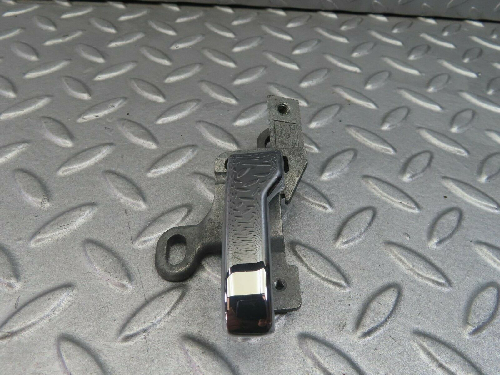 8278 Mercedes-Benz W123 Left Interior Door Handle 1237600161