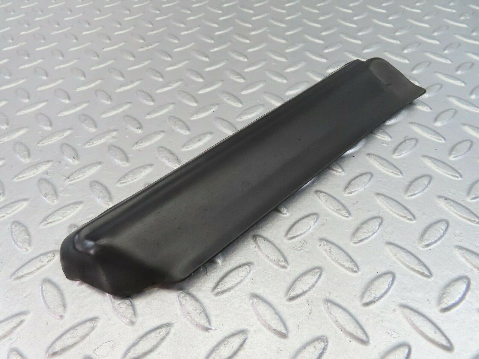 9952 Mercedes-Benz C123 230CE Coupe Front Left Fender Wing Lower Trim