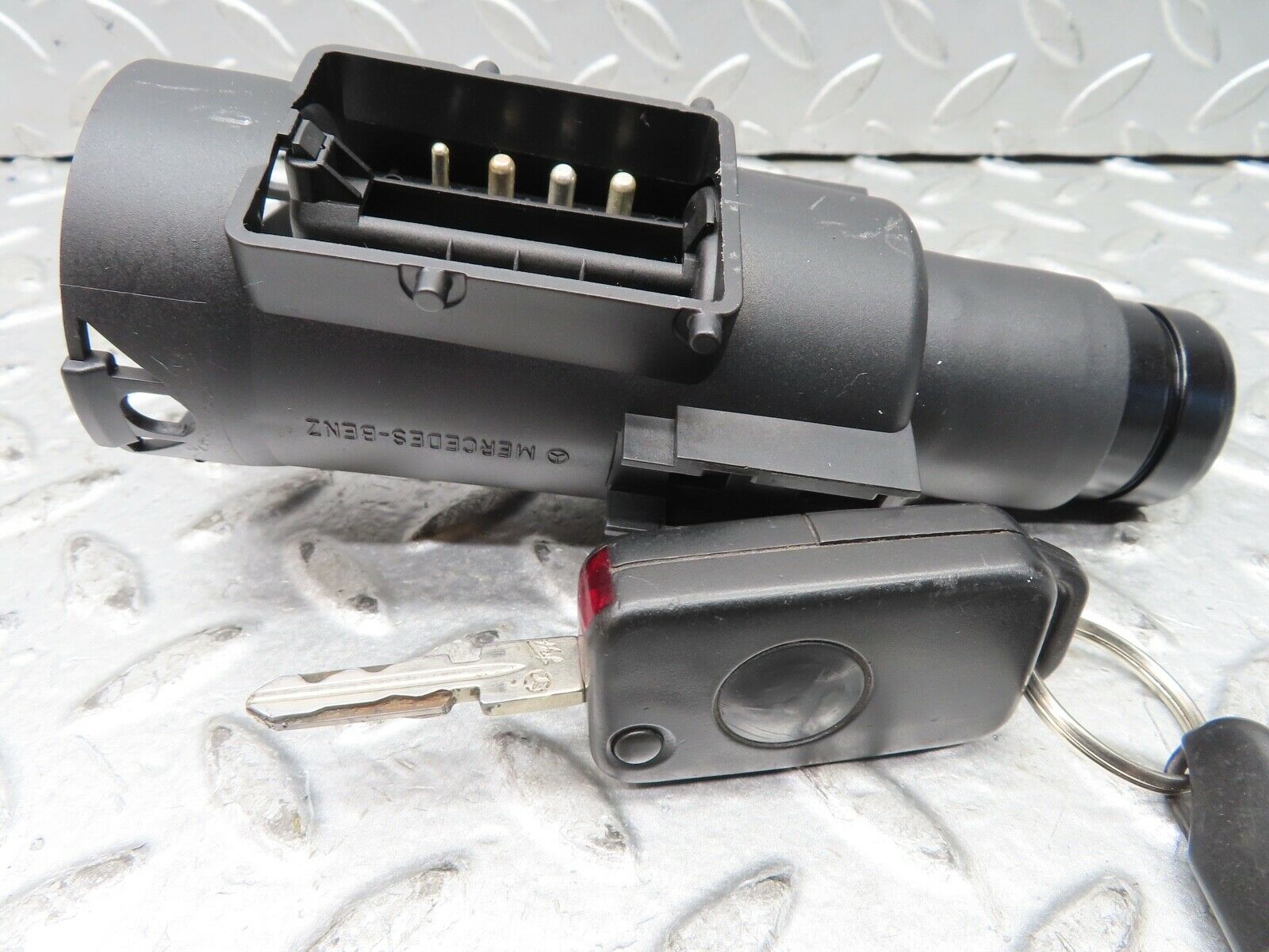 19638 Mercedes-Benz C140 CL420 Coupe Ignition Switch With Key