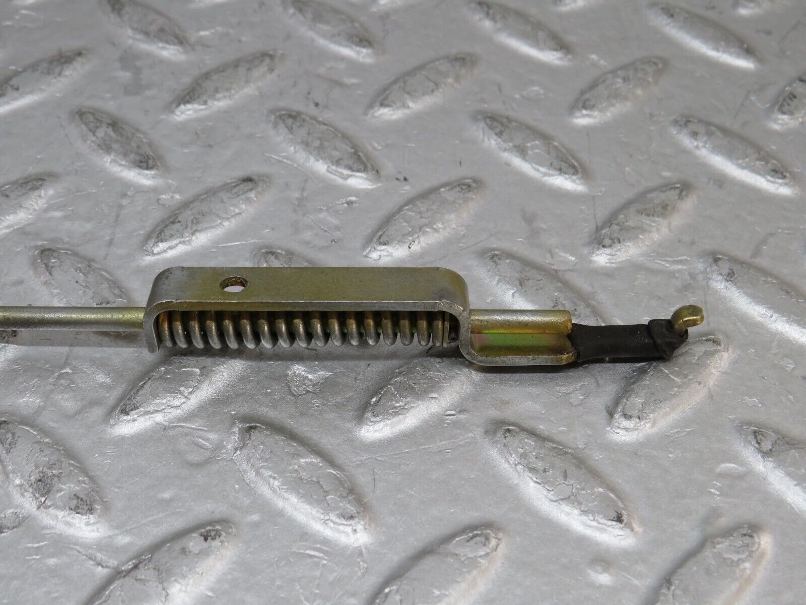 37295 Mercedes-Benz W109 300SEL Door Lock Control Bar