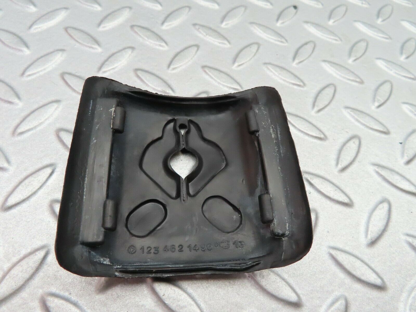 5658 Mercedes-Benz W123 200 Steering Column Switch Rubber Cover 1234621496