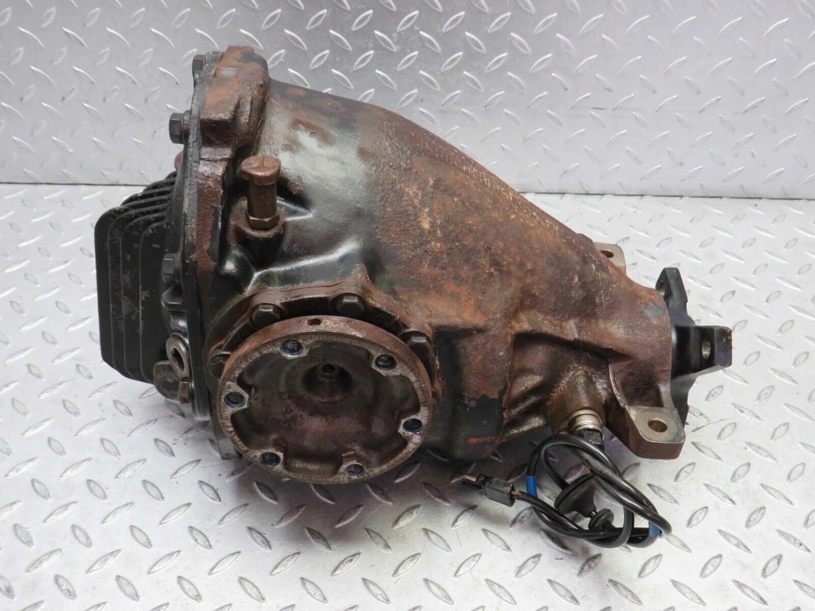 36330 Mercedes-Benz W126 420SE Rear Differential Ratio 2.47 1263511201