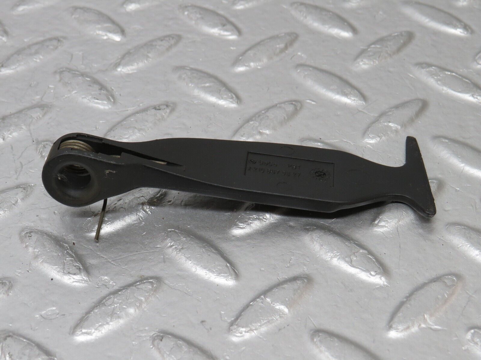 34751 Mercedes-Benz W210 320E Bonnet Release Pull Handle 2108870827