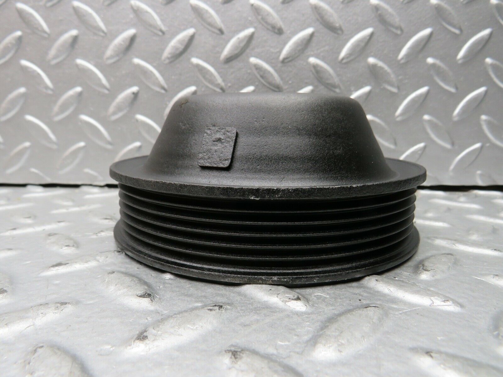 21894 Mercedes-Benz W126 300SE Water Pump Pulley 1264600379