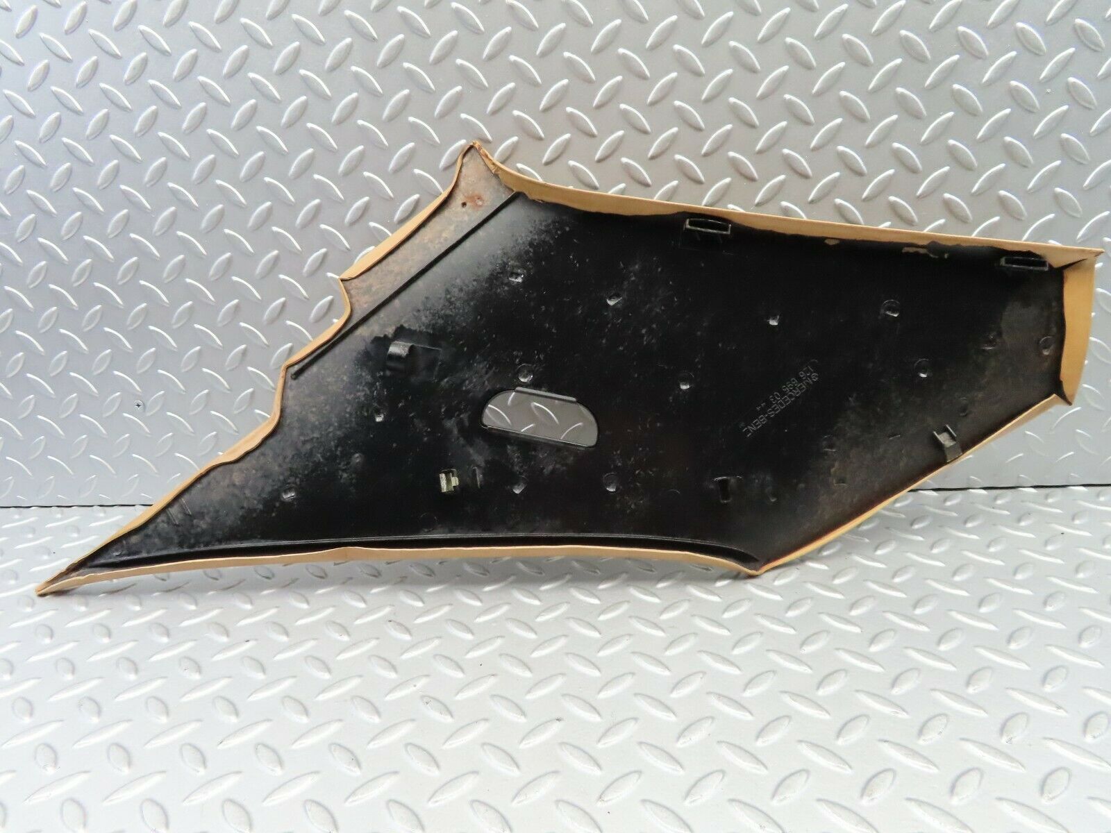 6172 Mercedes-Benz W126 380SE C Pillar Cover Left Side 1266950344