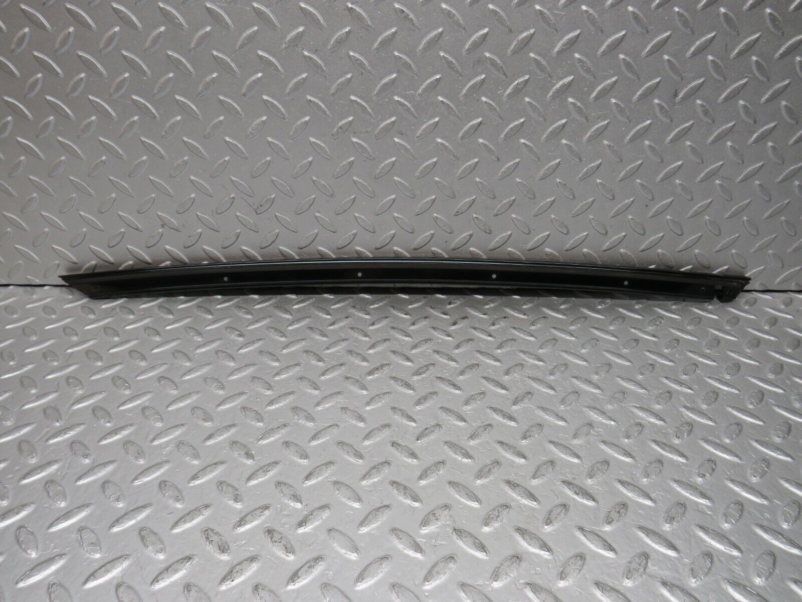 37894 Mercedes-Benz A124 320E Cabriolet A Pillar Sealing Rail Trim Right Side