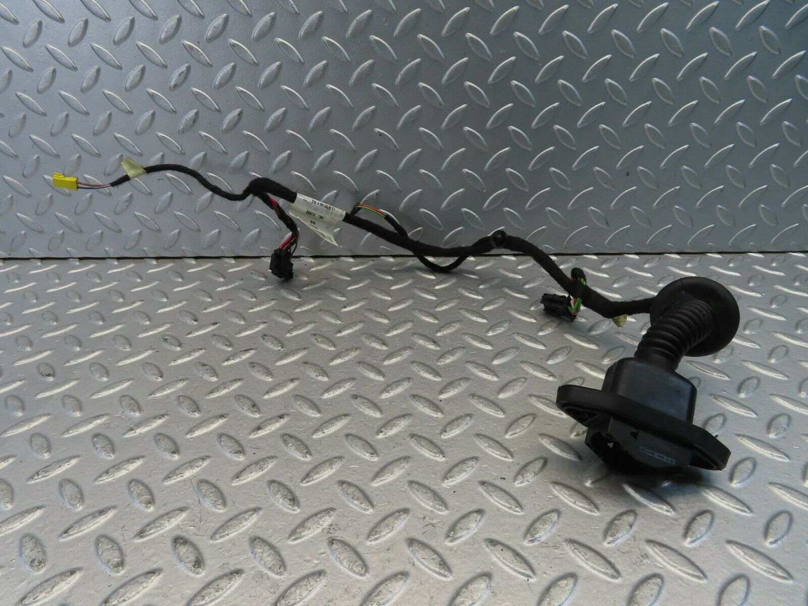 11156 Mercedes-Benz W221 S320 Rear Right Door Wiring Loom 2215408908