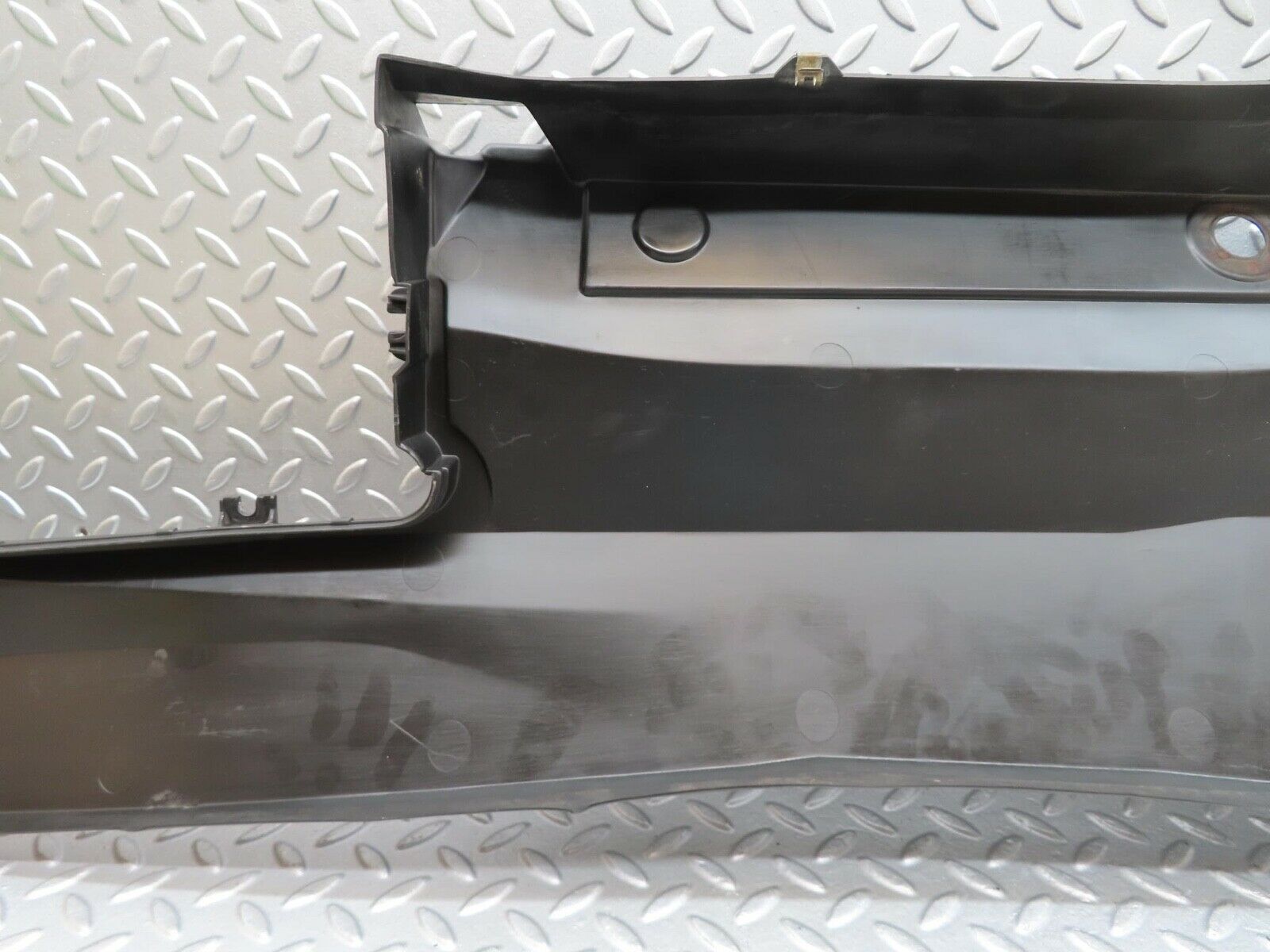 15026 Mercedes-Benz W140 S320 Engine Bay Water Tank Cover 1408300767