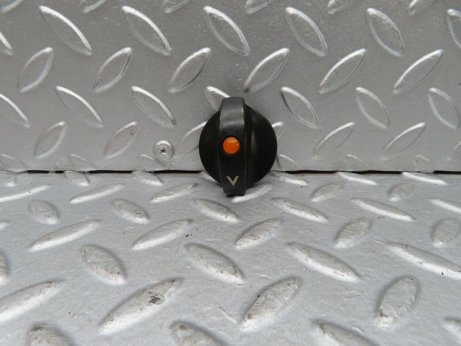 14300 Mercedes-Benz W116 350SE Headlight Switch Knob