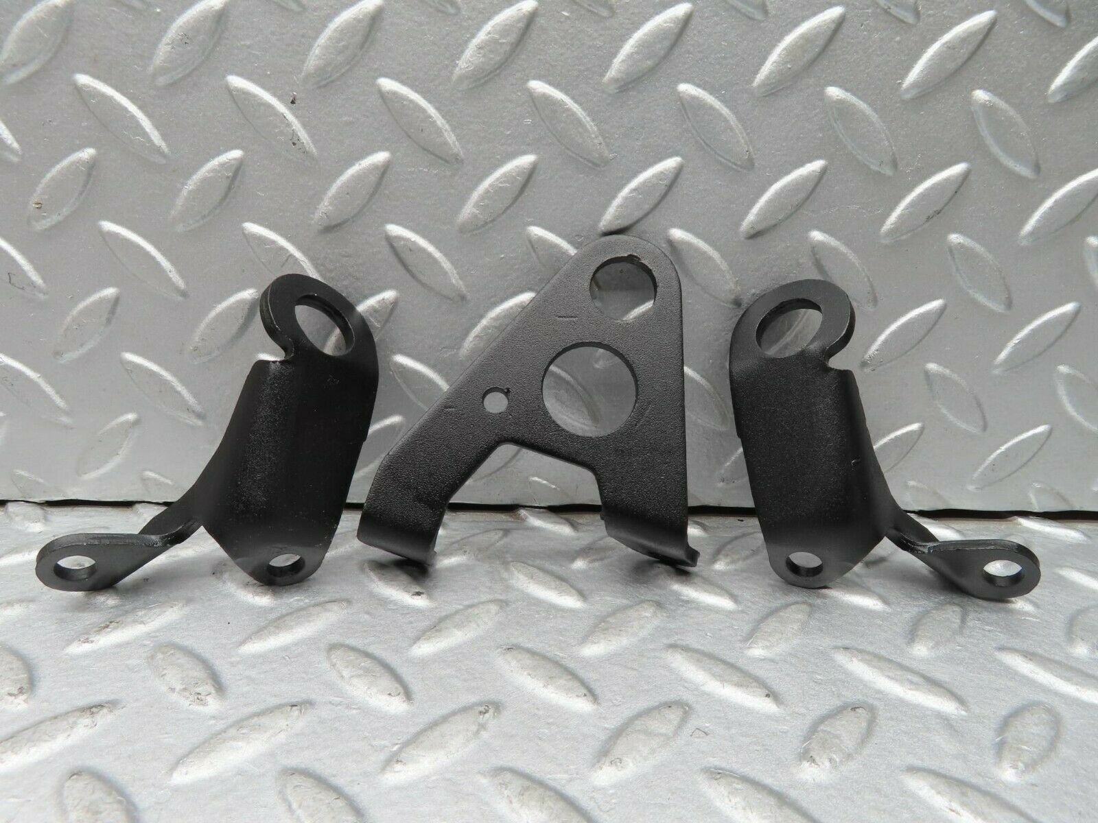 16700 Mercedes-Benz C107 380SLC Engine Lifting Eyes Hooks