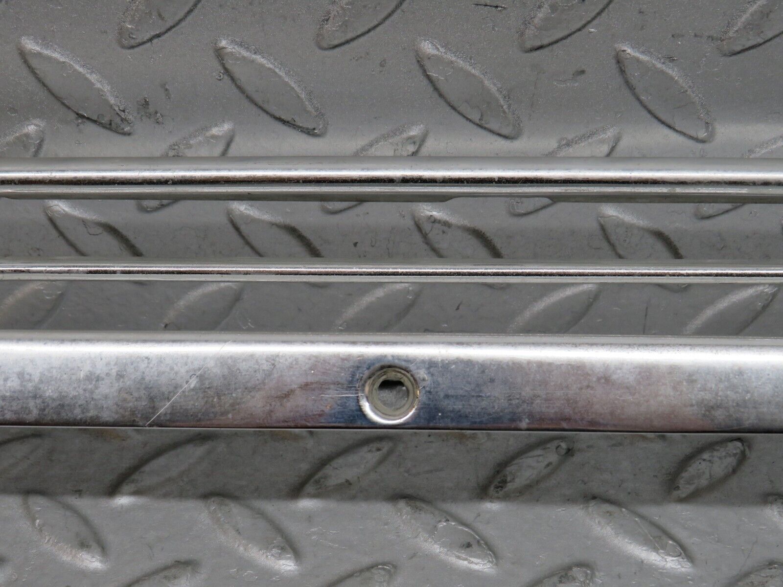 37373 Mercedes-Benz W109 300SEL Air Intake Chrome Grill