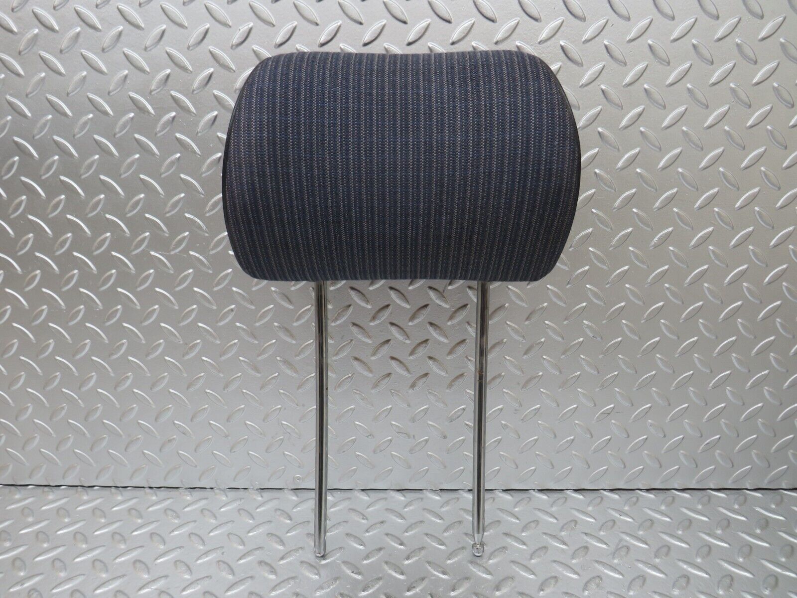 26771 Mercedes-Benz W123 240D Front Seat Headrest