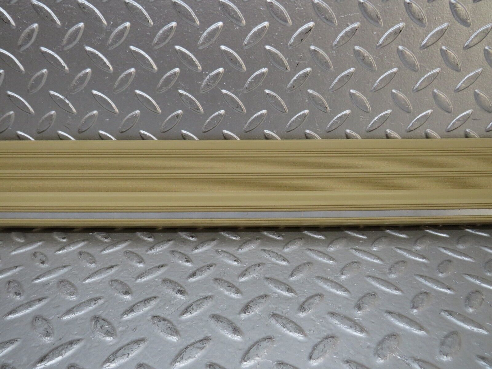 29741 Mercedes-Benz W123 230E Front Left Door Sill Trim Beige