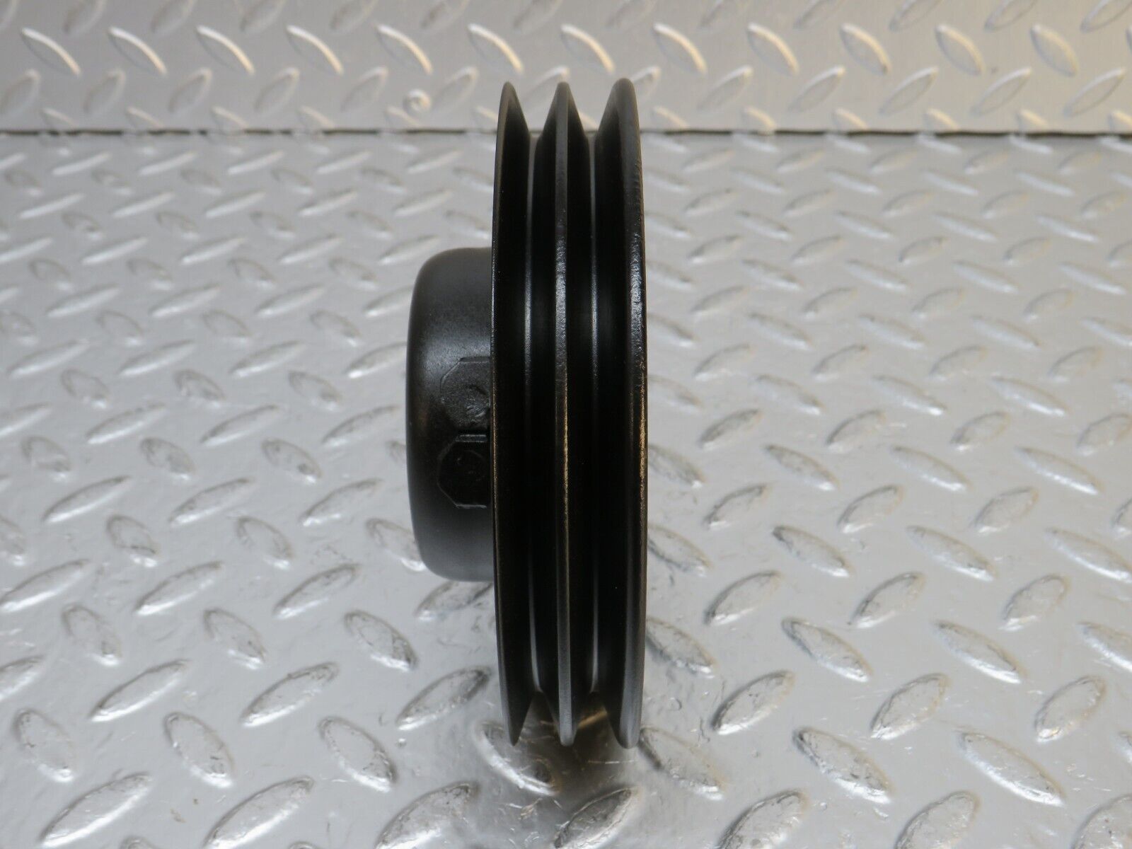 0810 Mercedes-Benz C107 350SLC Coupe Water Pump Pulley