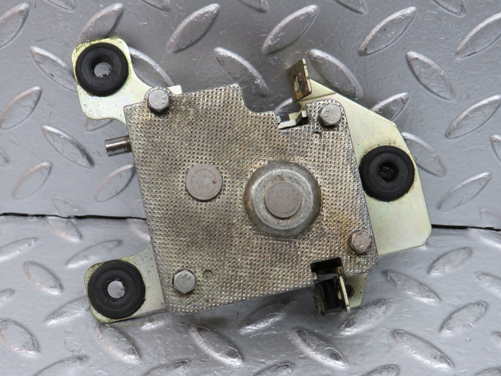 32253 Mercedes-Benz C107 350SLC Coupe Coupe Power Sunroof Mechanism