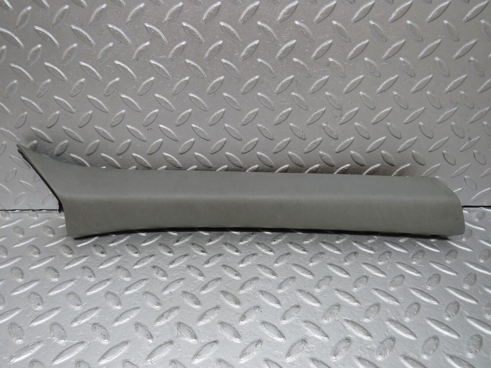 36059 Mercedes-Benz W126 420SE A Pillar Interior Cover Right Side Grey