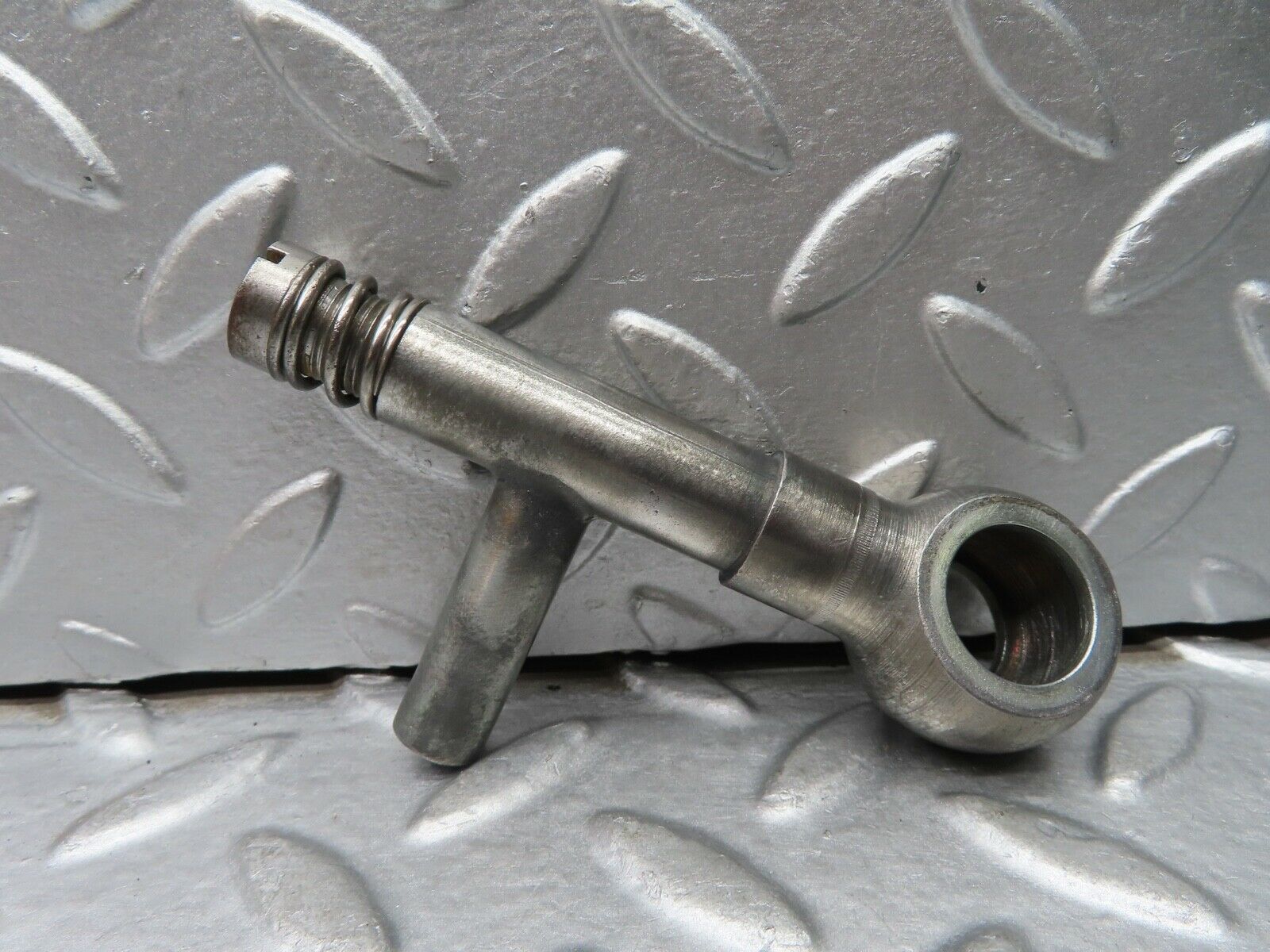 20828 Mercedes-Benz W114 250CE Coupe Auxiliary Air Slide Valve