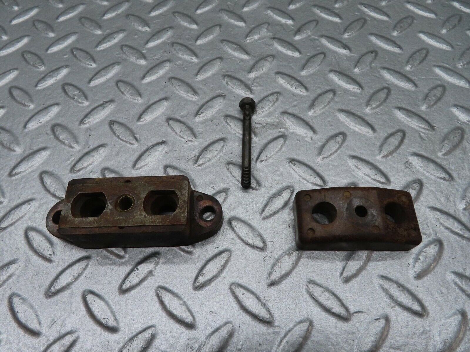 12839 Mercedes-Benz W111 220SE Fuel Injector Bracket