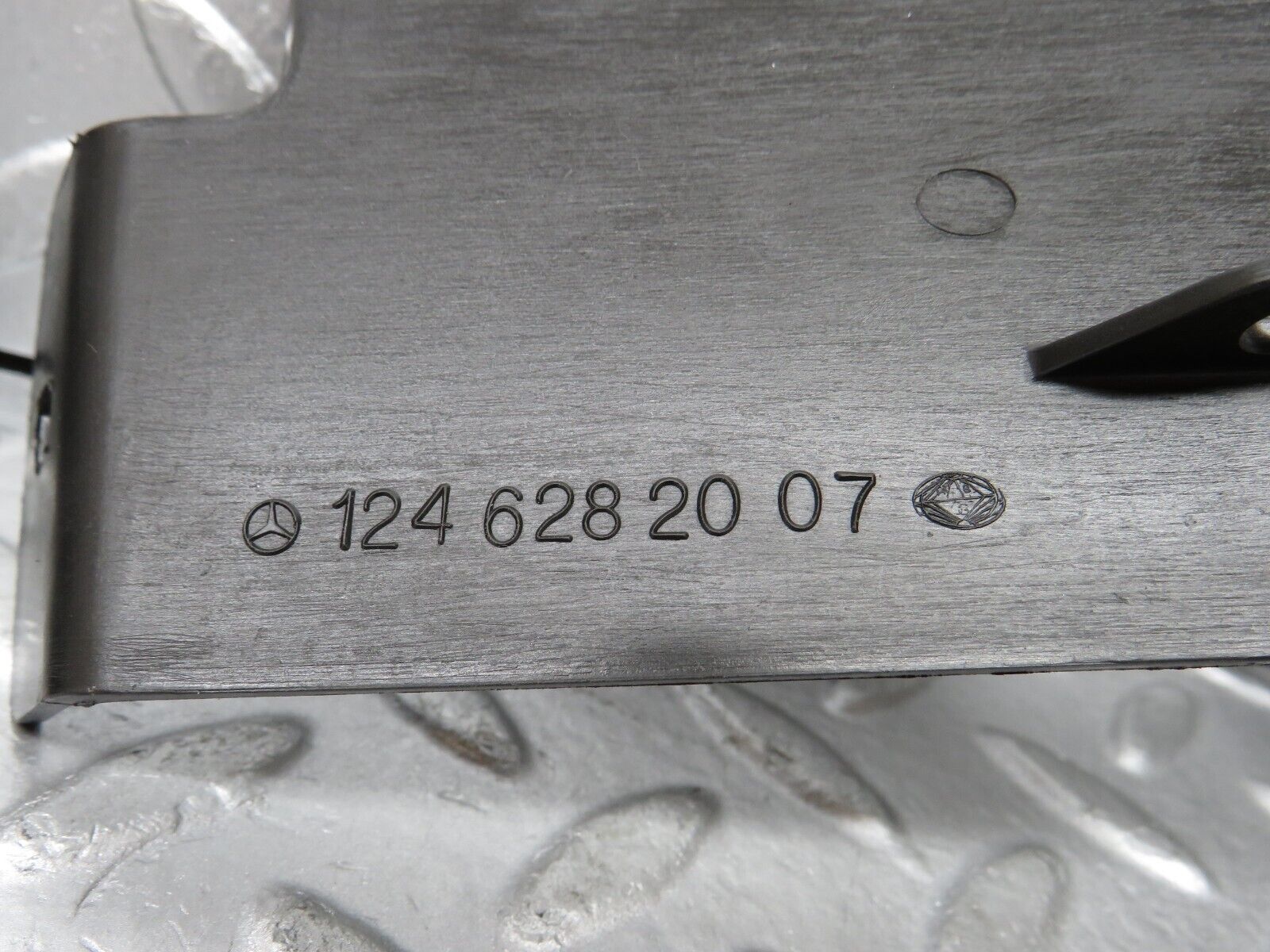 30288 Mercedes-Benz W124 230E Headlight Frame Covers 1246281907 1246282007