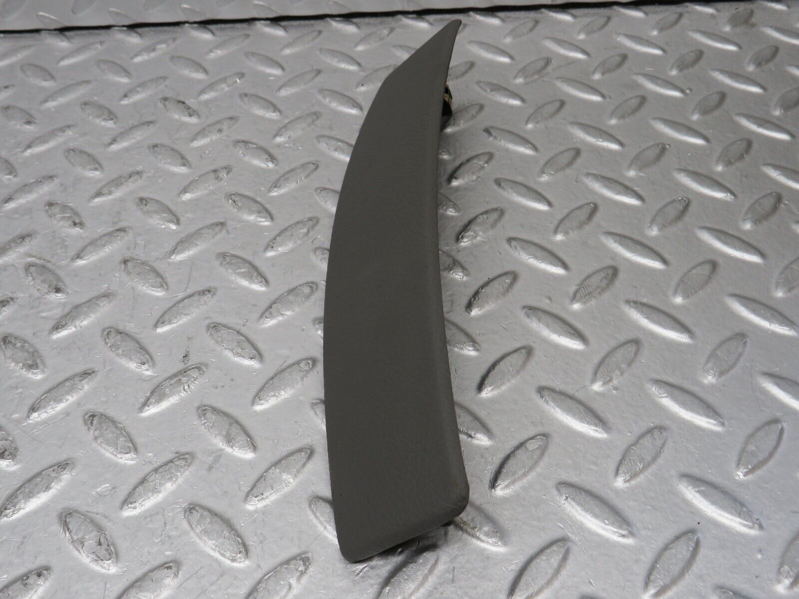 35159 Mercedes-Benz W221 CD Player Lower Cover Panel 2216800578