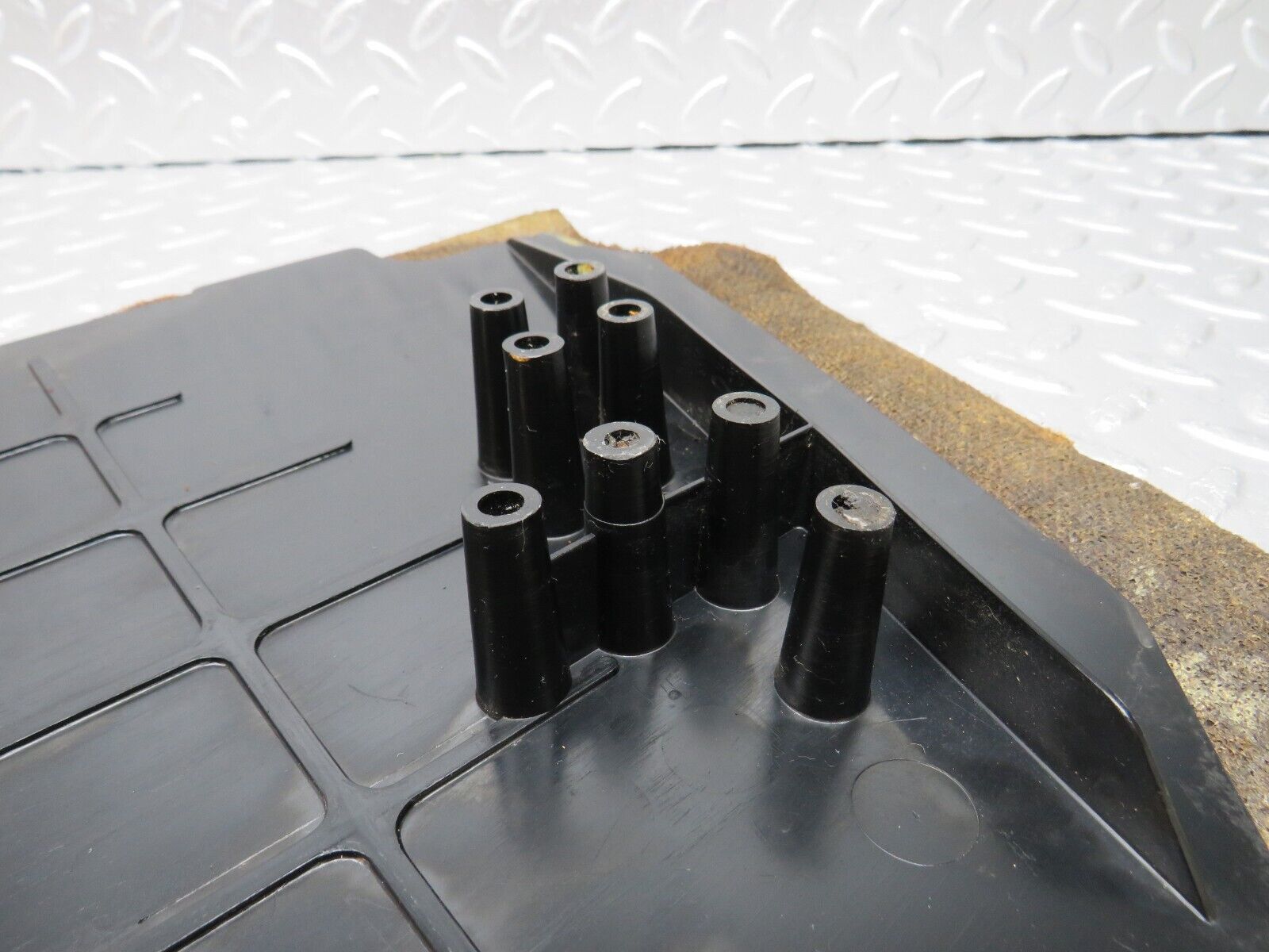 34382 Mercedes-Benz C126 380SEC Coupe Centre Console Carpet Left 1266831125