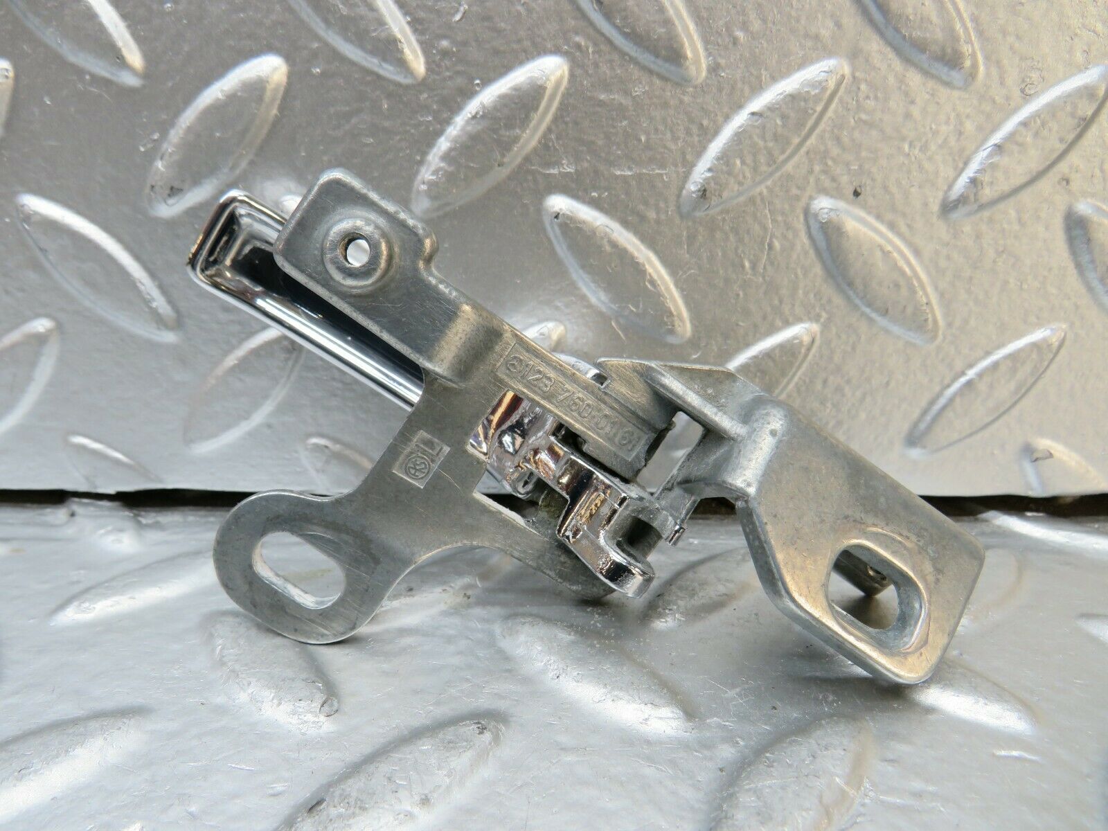 23016 Mercedes-Benz C123 230CE Coupe Left Interior Door Handle 1237600161