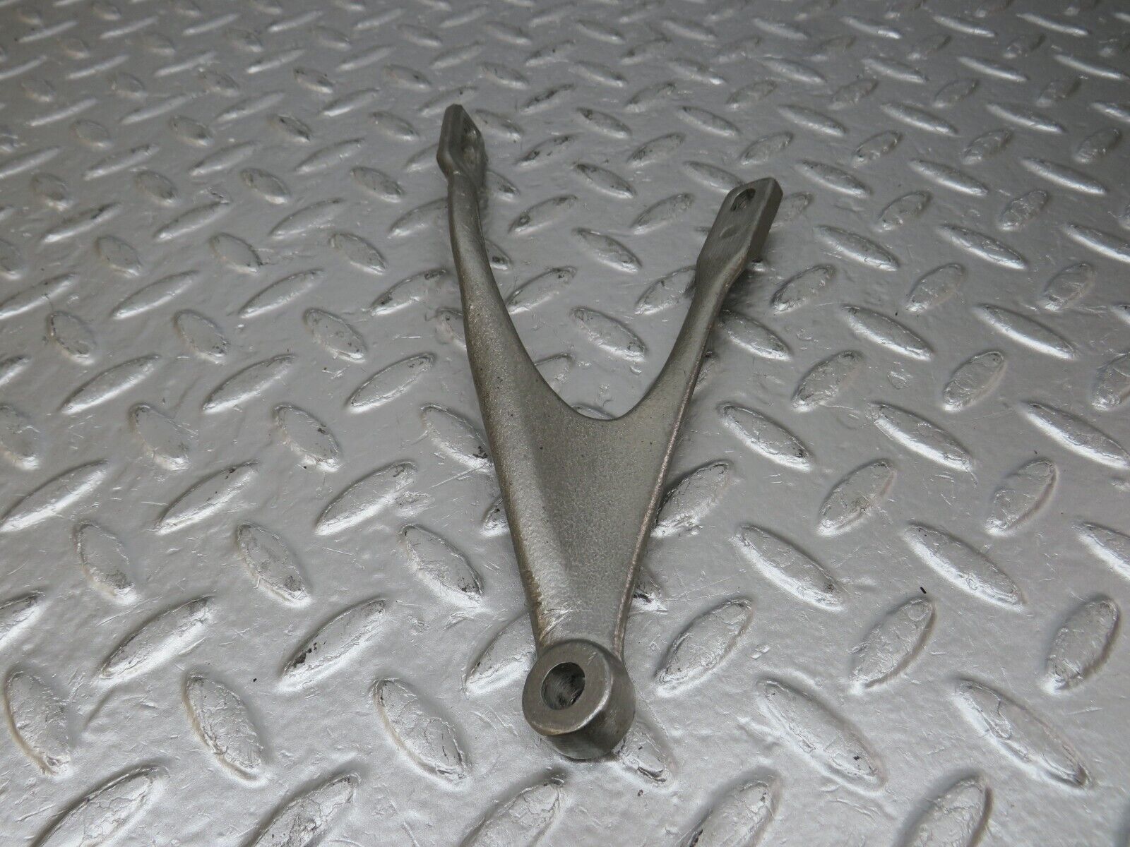 33697 Mercedes-Benz W201 190E 2.0L Steering Column Bracket